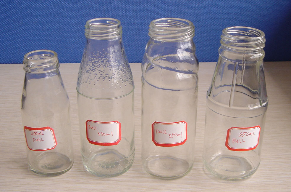 glass juice,beverage bottles